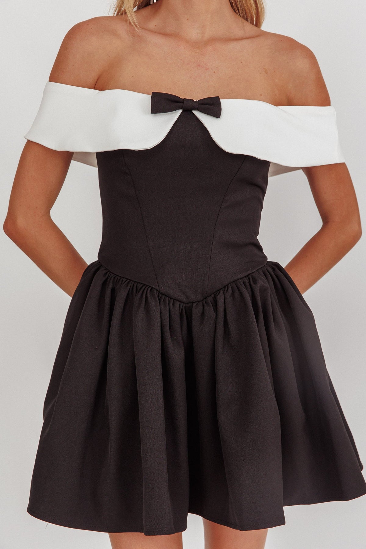 Grace Kelly Contrast Off-Shoulder Mini Dress Black
