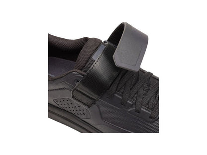 Union Clipless Shoes