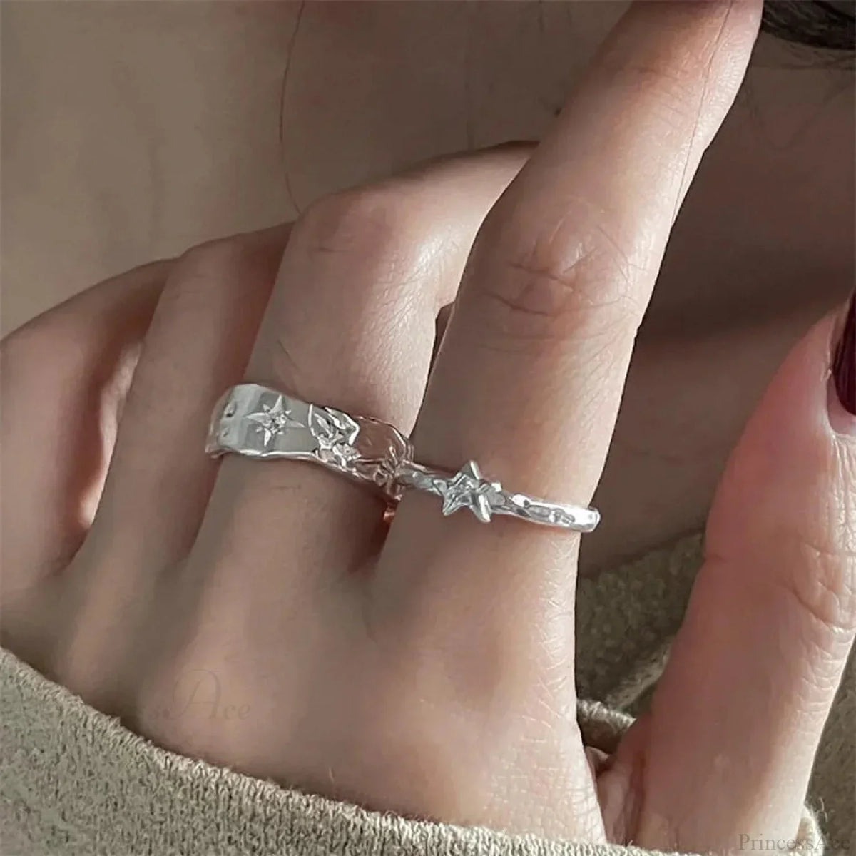 Y2K Rebel Unpredictable Star Gothic Ring
